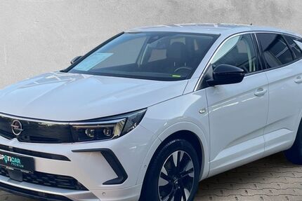 Opel Grandland (X) 138.000 km 17.890 &euro; Furtwangen 78120