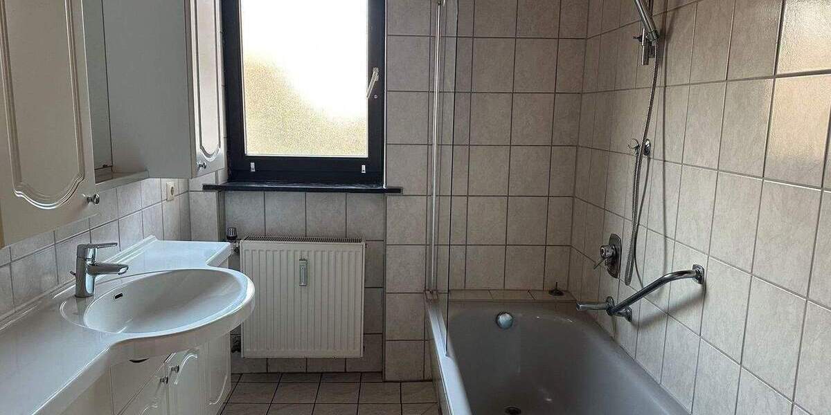 Mehrfamilienhaus, Wohnhaus Wyhl - 5 Zimmer, 130 m&sup2;, 395.000&euro; | Angebot:26344629