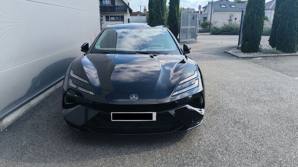 Lotus Emeya 7.995 km 104.800 € Neuenburg 79395