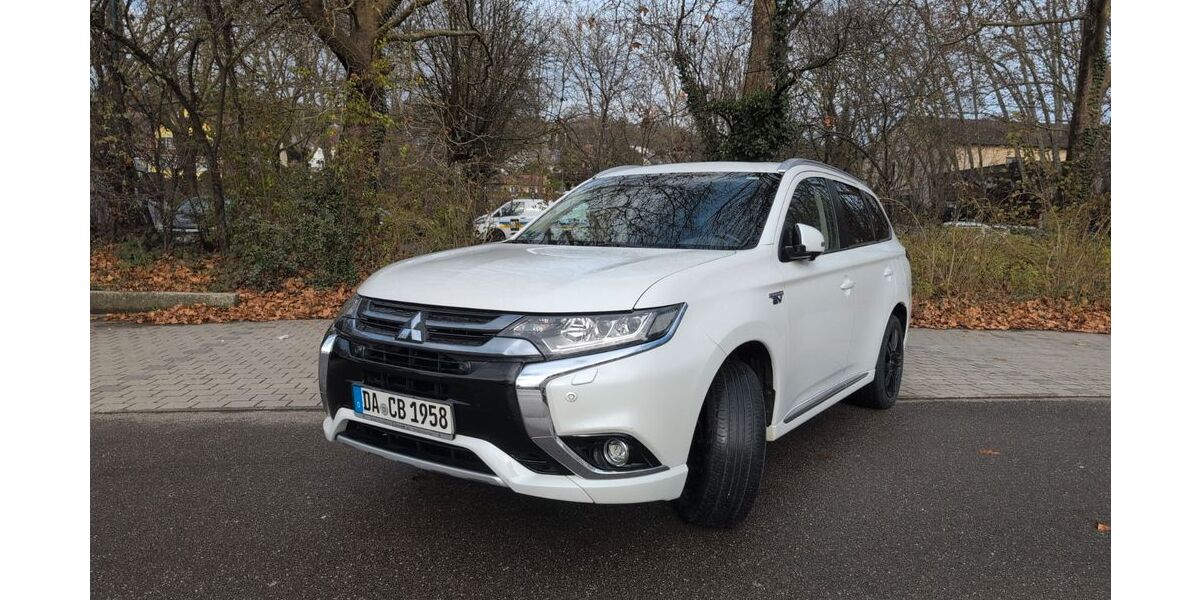 Mitsubishi Plug-in Hybrid Outlander 117.000 km 18.990 &euro; Sulzburg 79295