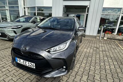 Toyota Yaris 2.500 km 26.500 &euro; Freiburg 79111