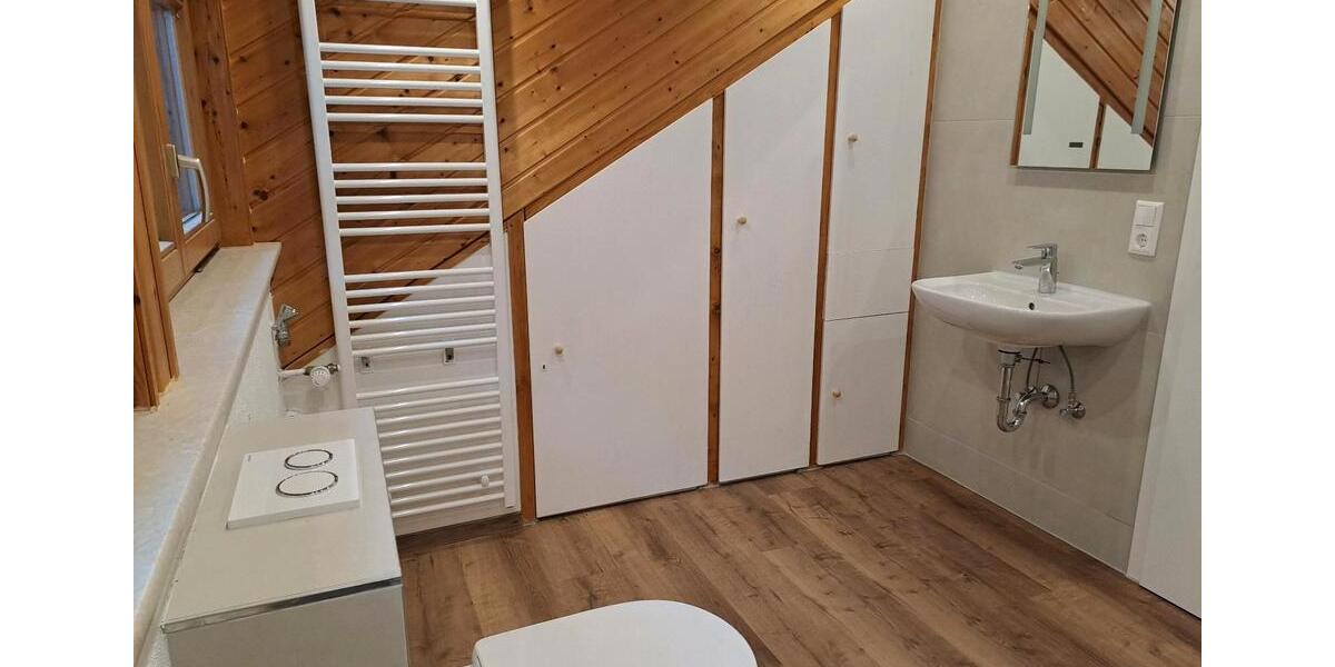 Einfamilienhaus Furtwangen im Schwarzwald - 13 Zimmer, 300 m&sup2;, 395.000&euro; | Angebot:27140838
