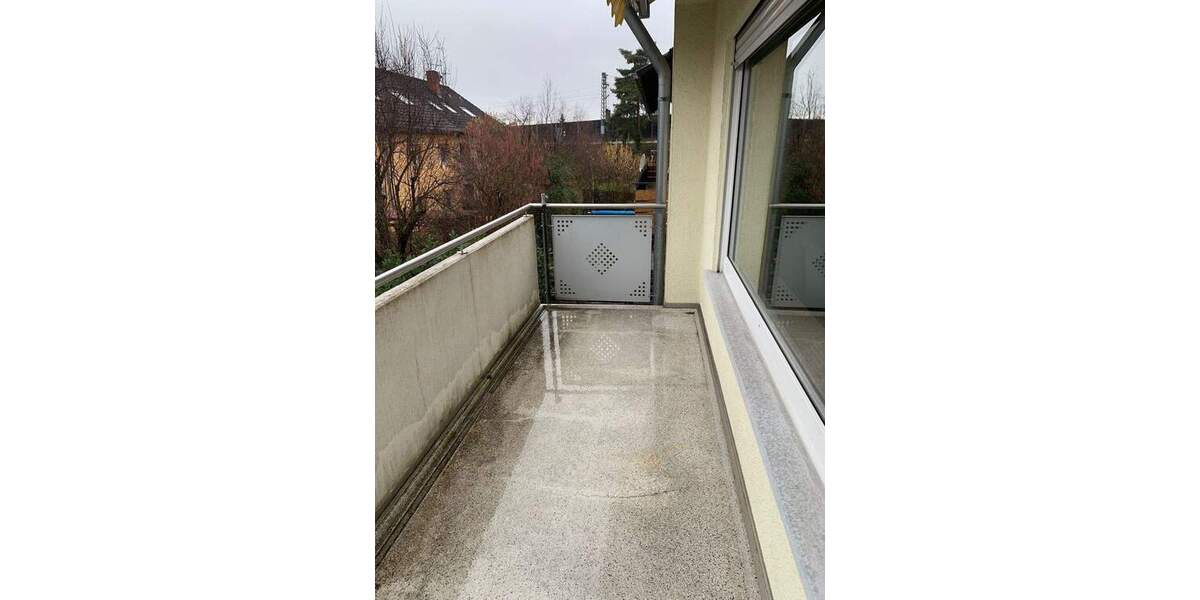 Etagenwohnung Freiburg im Breisgau St. Georgen - 4 Zimmer, 95 m&sup2;, 1.495&euro; | Angebot:25302794