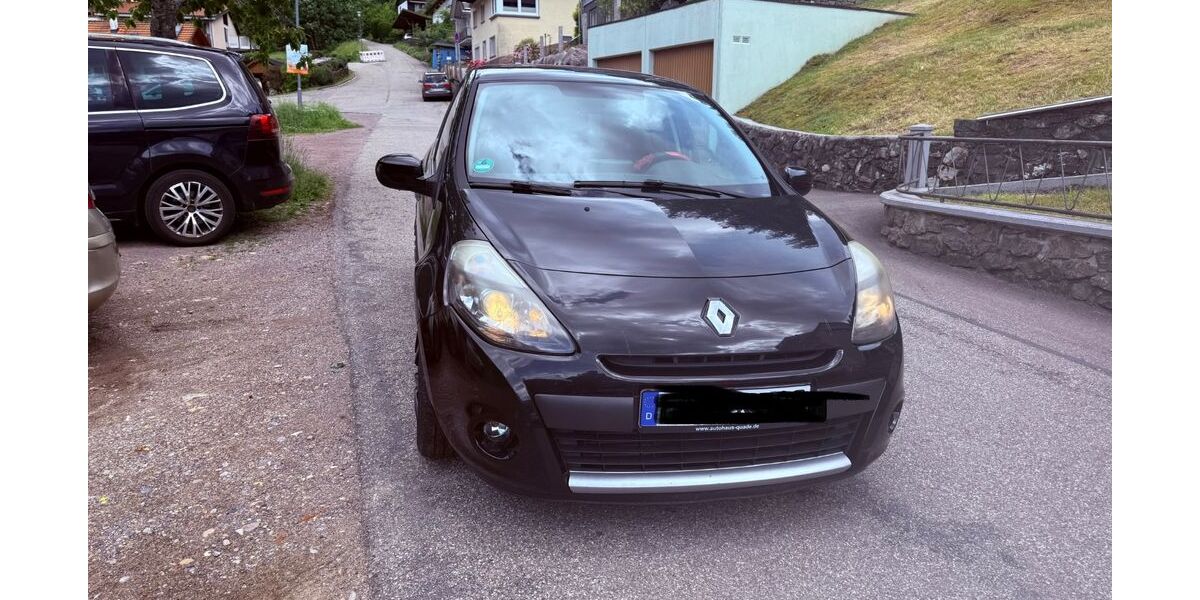 Renault Clio 172.000 km 2.800 &euro; todtnau 79674