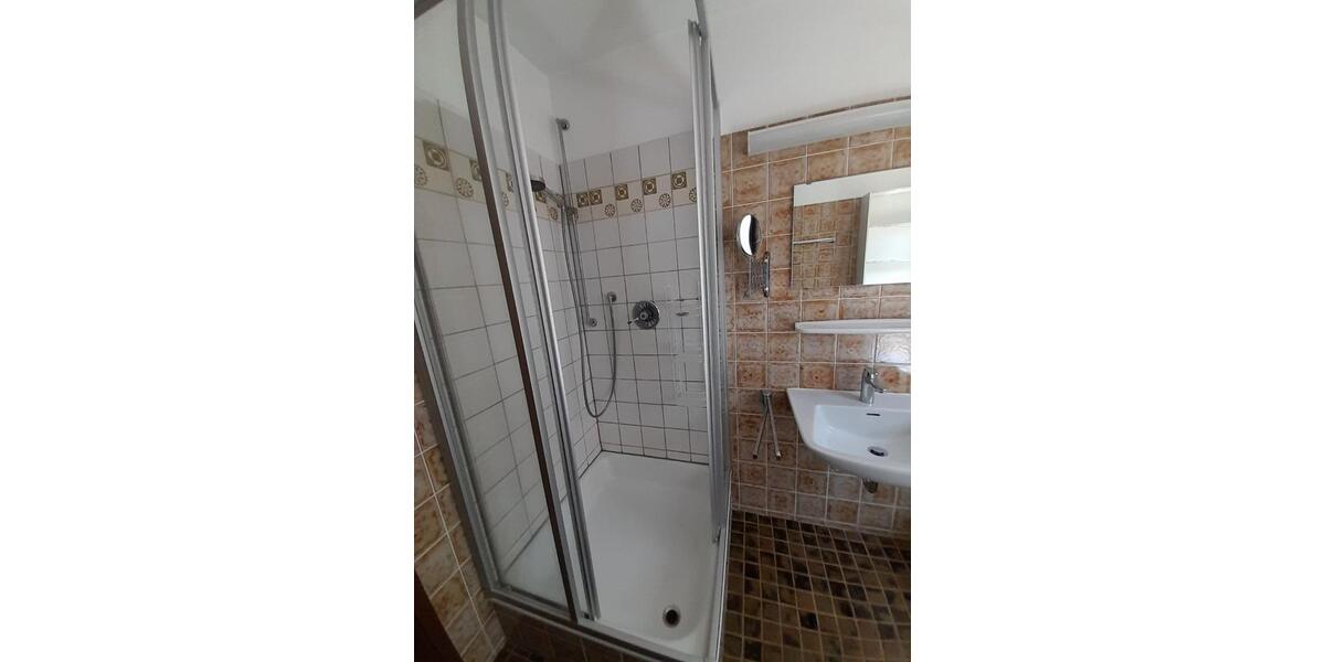 Erdgeschoßwohnung Badenweiler - 3 Zimmer, 84 m&sup2;, 275.000&euro; | Angebot:27225275