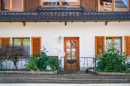 Haus zum Kaufen in Elzach 625.000 € 194 m² 7 zimmer