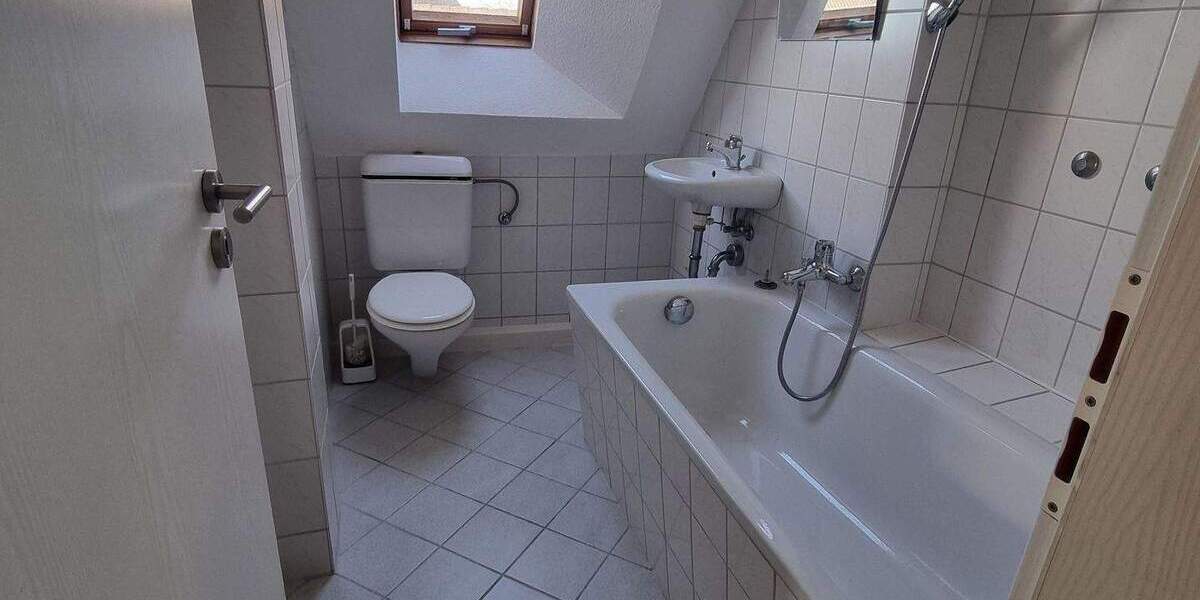 Einfamilienhaus Ballrechten-Dottingen Ballrechten - 9 Zimmer, 300 m&sup2;, 698.000&euro; | Angebot:25865097