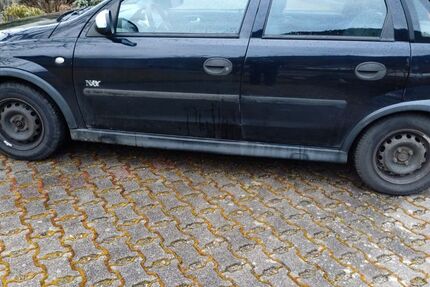 Opel Corsa 202.500 km 1.390 &euro; Freiburg 79111