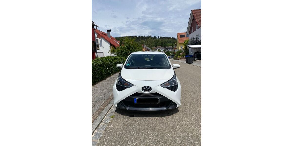 Toyota Aygo (X) 120.000 km 6.700 &euro; Titisee-Neustadt 79822