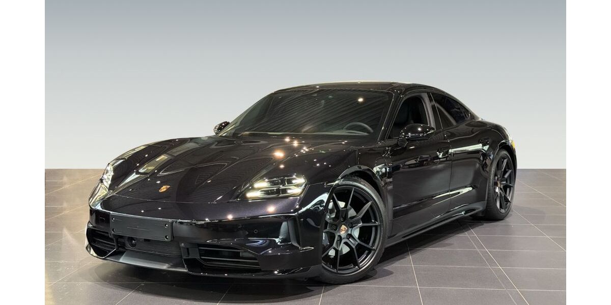 Porsche Taycan 5.000 km 111.880 &euro; Freiburg 79115