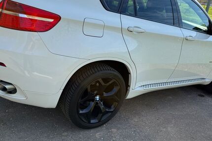 BMW X6 240.623 km 14.900 € Teningen 79331