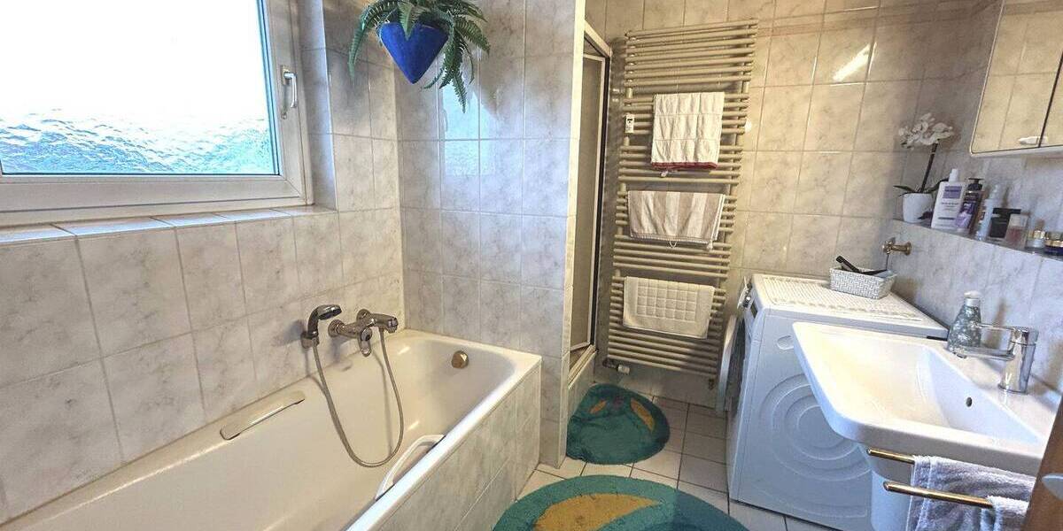 Etagenwohnung Breisach - 4 Zimmer, 102 m&sup2;, 285.000&euro; | Angebot:26094219