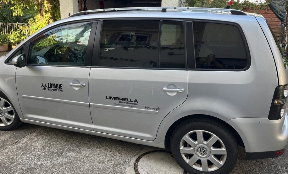 VW Touran 302.000 km 3.999 € Gottenheim 79288