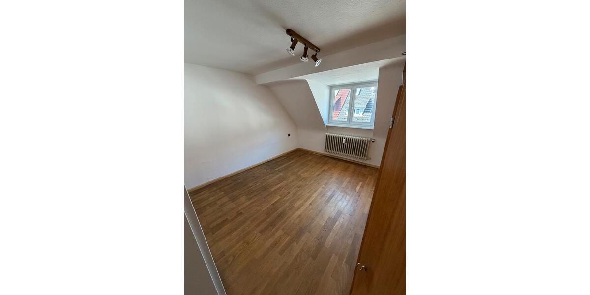 Maisonettenwohnung Freiburg im Breisgau Günterstal - 6 Zimmer, 120 m&sup2;, 400&euro; | Angebot:25980513