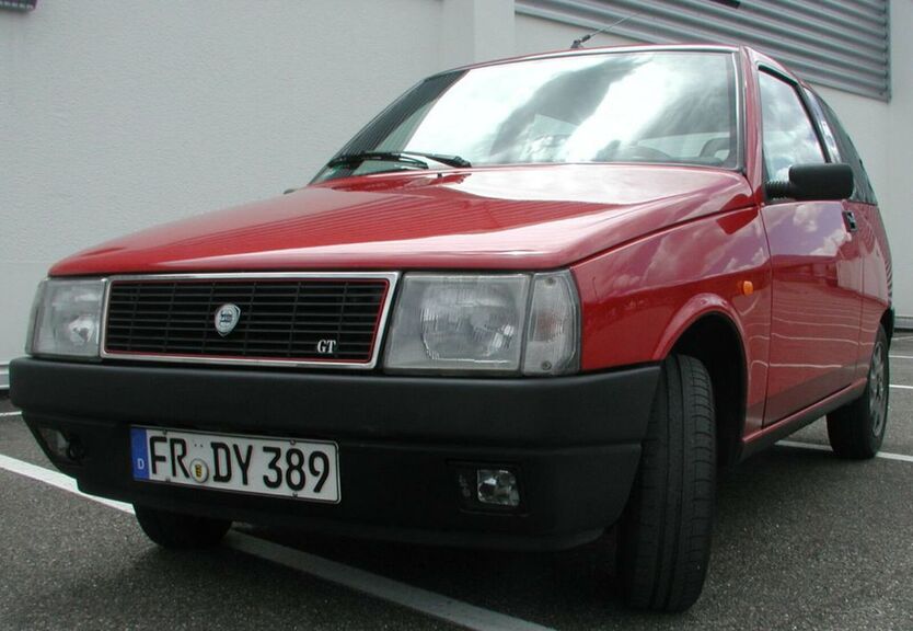 Lancia Ypsilon 187.000 km 7.400 € Freiburg 79117