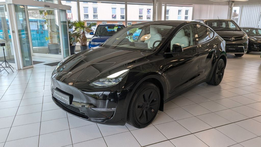 Tesla Model Y 74.100 km 33.490 &euro; Gundelfingen bei Freiburg 79194