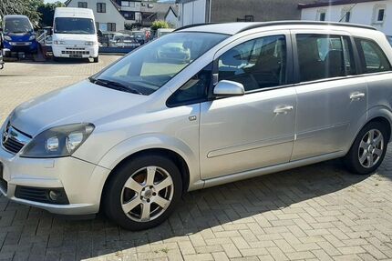 Opel Zafira 193.500 km 3.398 € Freiburg 79108