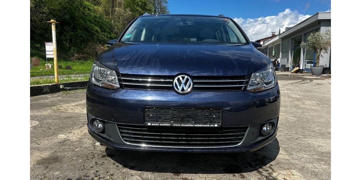 VW Touran 144.623 km 8.990 &euro; Eichstetten am Kaiserstuhl 79356