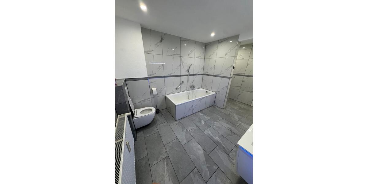 Etagenwohnung Eschbach - 6 Zimmer, 154 m&sup2;, 350.000&euro; | Angebot:25895206