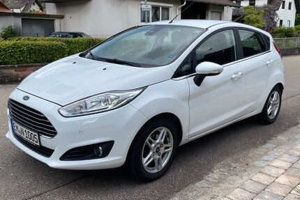 Ford Fiesta 120.400 km 7.299 € Elzach 79215