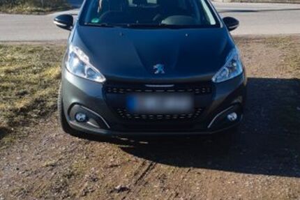 Peugeot 208 78.300 km 6.000 &euro; Ettenheim 77955