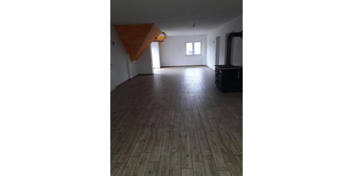 Etagenwohnung Breisach am Rhein - 3 Zimmer, 133 m&sup2;, 900&euro; | Angebot:25023281