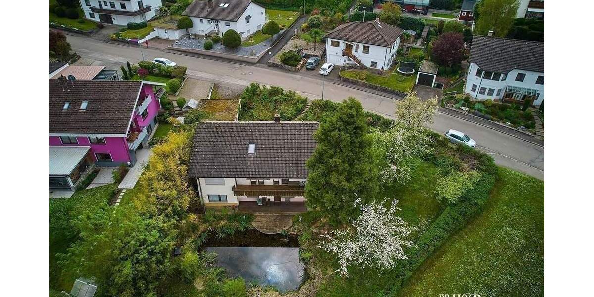 Mehrfamilienhaus, Wohnhaus Müllheim - 9 Zimmer, 240 m&sup2;, 560.000&euro; | Angebot:26435813