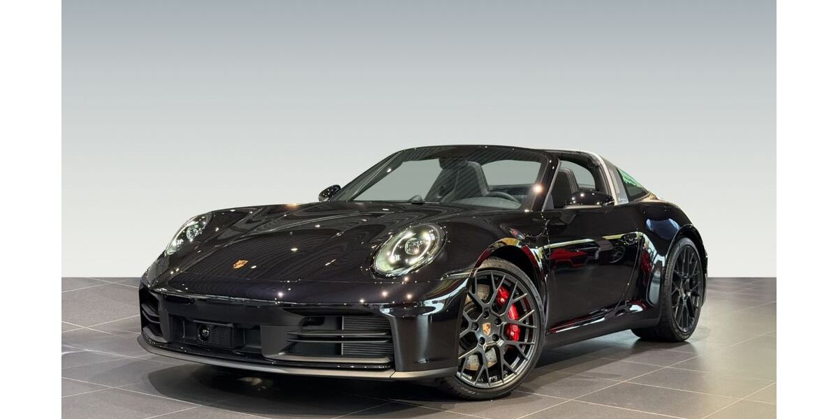 Porsche 992 5.000 km 201.955 &euro; Freiburg 79115
