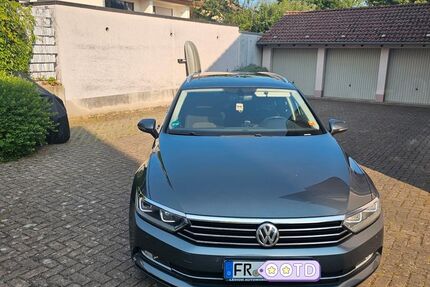 VW Passat 234.000 km 11.450 € Freiburg 79112
