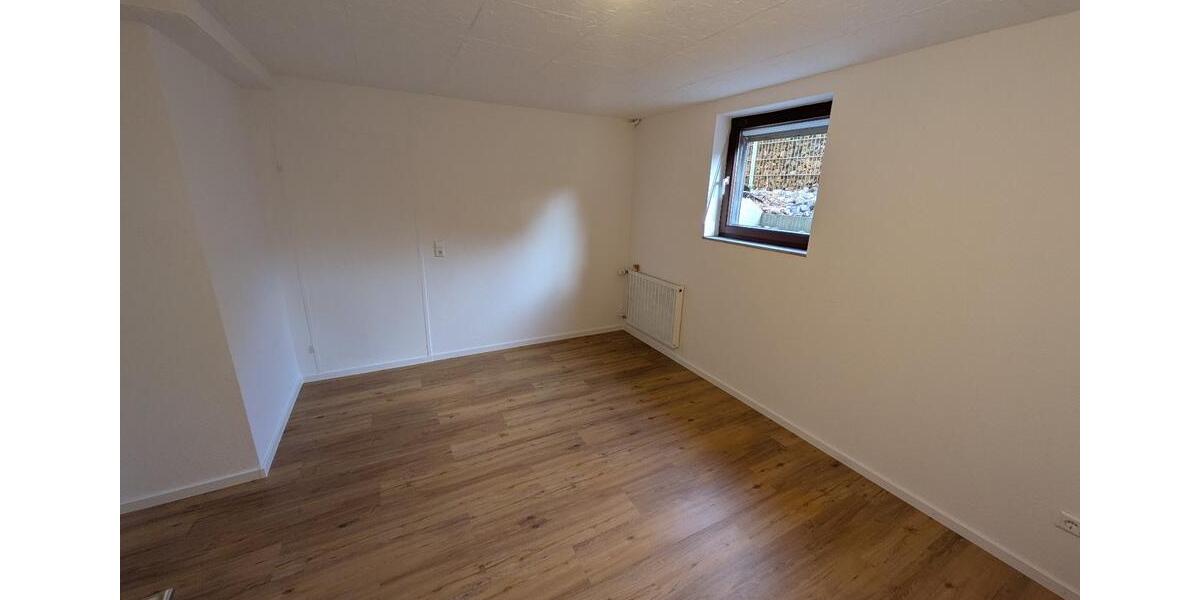 Etagenwohnung Teningen - 6 Zimmer, 2.076&euro; | Angebot:23635265