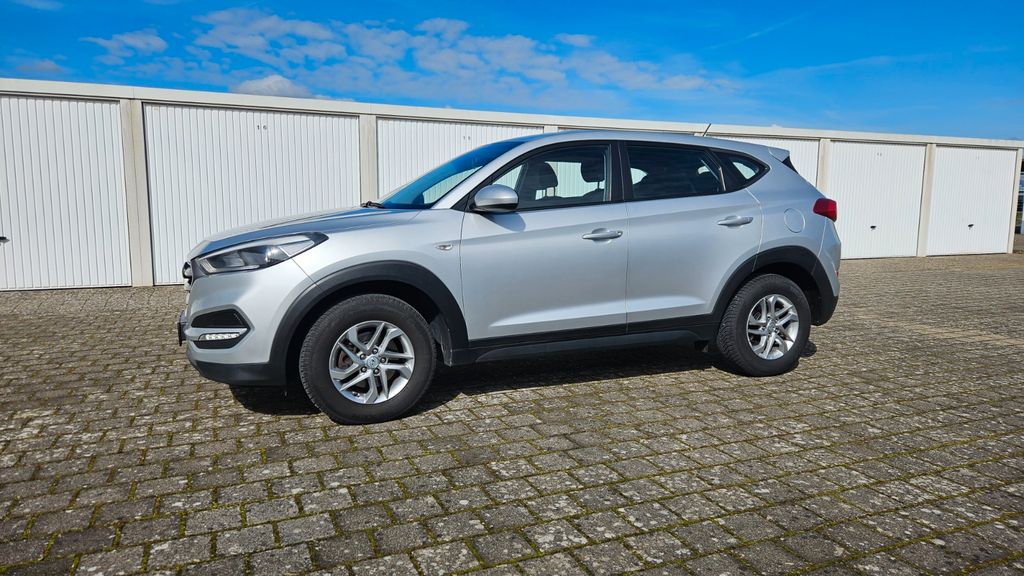 Hyundai TUCSON 174.000 km 9.900 &euro; Kenzingen 79341
