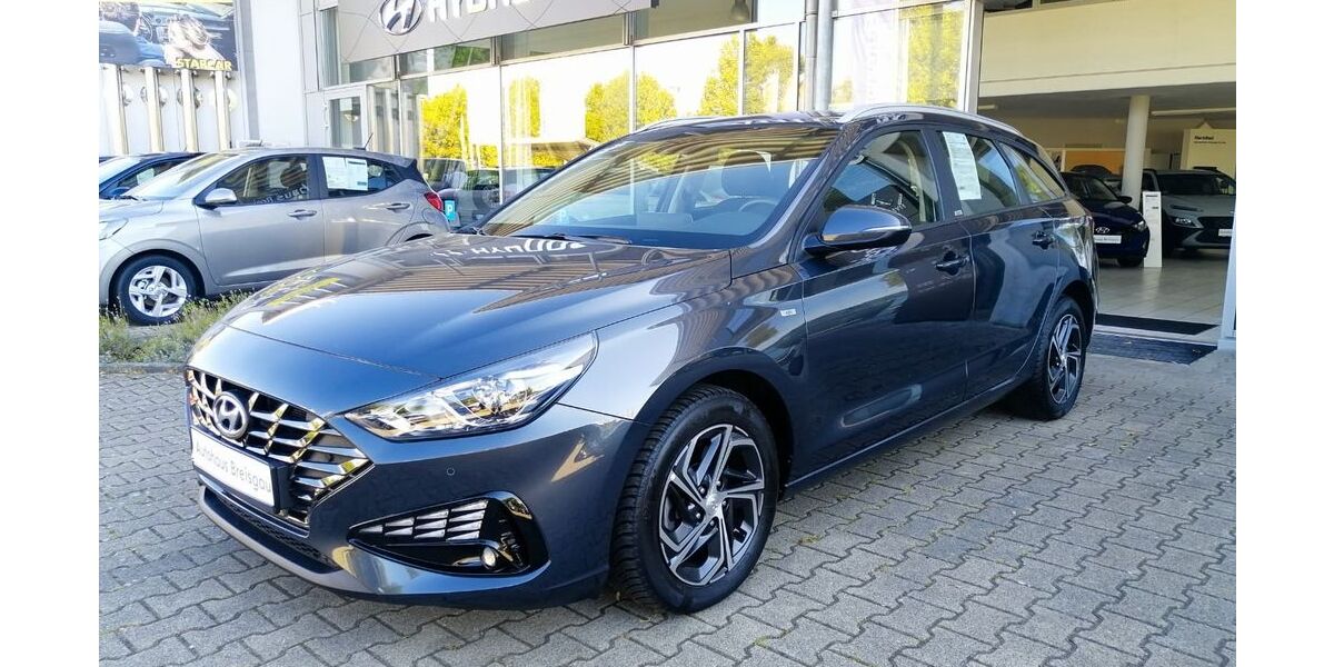 Hyundai i30 87.000 km 18.490 &euro; Freiburg 79111