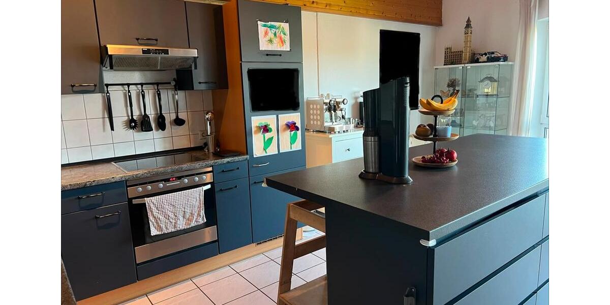 Dachgeschoßwohnung Neuenburg am Rhein - 4.5 Zimmer, 122 m&sup2;, 425.000&euro; | Angebot:26876365