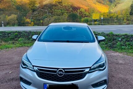 Opel Astra 80.000 km 10.800 € Utzenfeld 79694