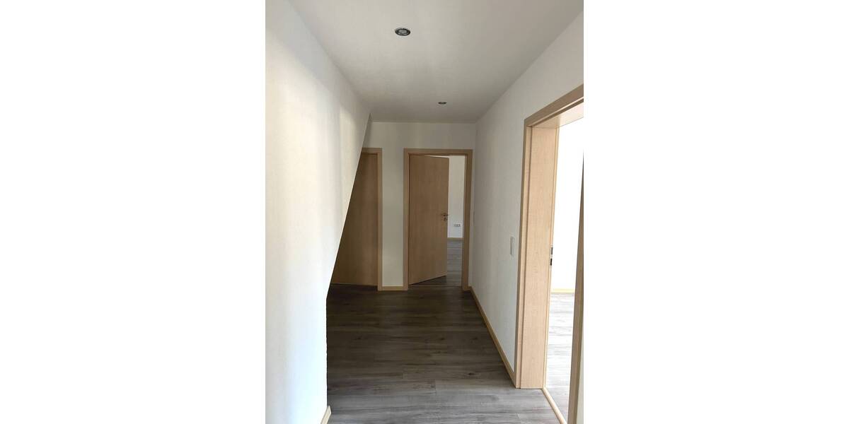 Etagenwohnung Todtnau - 5 Zimmer, 144 m&sup2;, 239.000&euro; | Angebot:20046913