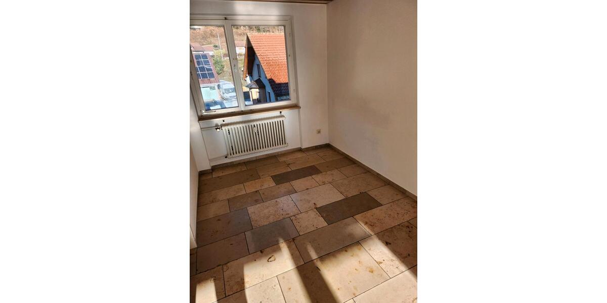 Etagenwohnung Schönau im Schwarzwald - 3 Zimmer, 89 m&sup2;, 1.100&euro; | Angebot:26322345