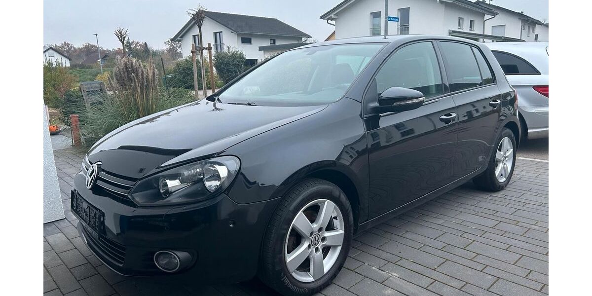 VW Golf 152.000 km 4.800 &euro; Lenzkirch 79853