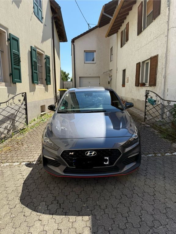 i30