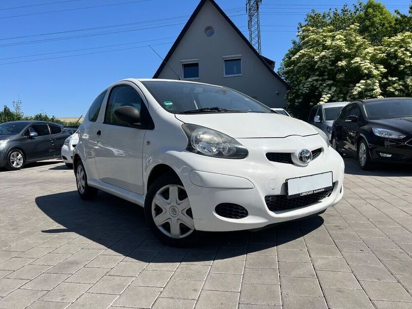 Aygo (X)