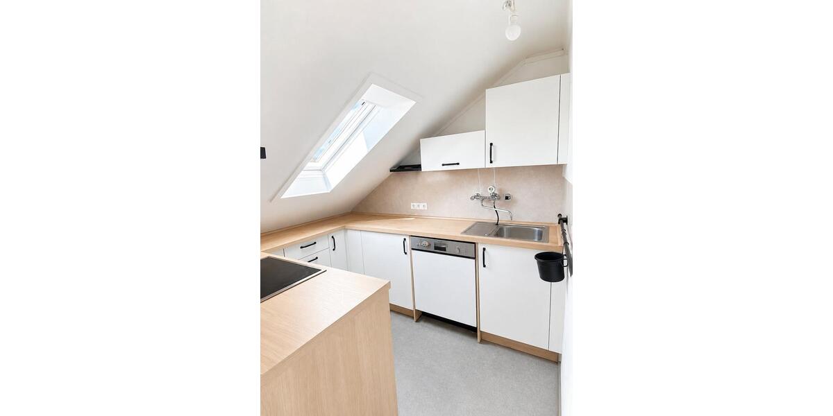 Dachgeschoßwohnung Freiburg im Breisgau Brühl - 2.5 Zimmer, 46 m&sup2;, 269.000&euro; | Angebot:27166495