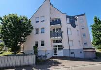 Schöne, helle 1-Zimmer-Wohnung mit Balkon und Tiefgaragenstellplatz