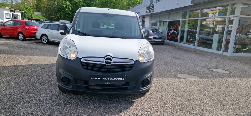 Opel Combo 71.321 km 8.900 € Gundelfingen 79194