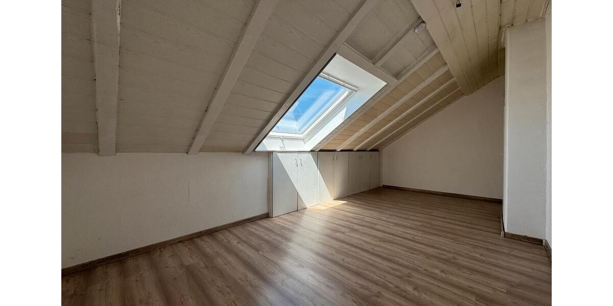 Dachgeschoßwohnung Gundelfingen - 4 Zimmer, 110 m&sup2;, 449.000&euro; | Angebot:27219906