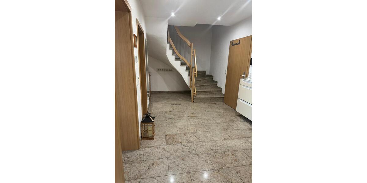 Doppelhaushälfte March - 13 Zimmer, 370 m&sup2;, 1.450.000&euro; | Angebot:24415609