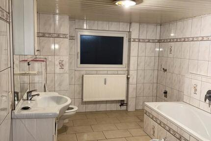 3-Zimmer-Wohnung – Nähe Bahnhof & Stadtmitte inkl. Balkon 3 zimmer