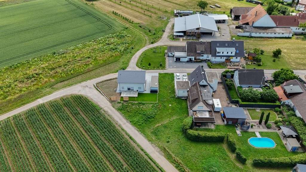Grundstück zu verkaufen in Neuenburg 169.000 € 637 m² zimmer