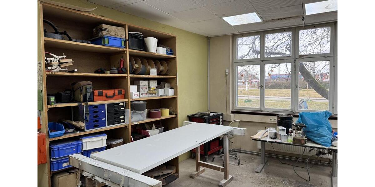 Gewerbeobjekt Breisach am Rhein - 1.390&euro; | Angebot:25462170