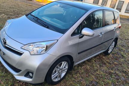 Toyota Verso-S