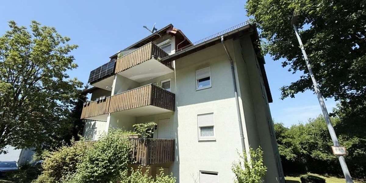 Etagenwohnung Waldkirch - 3 Zimmer, 79 m&sup2;, 284.000&euro; | Angebot:27212277