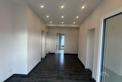 Wohnung Rheinhausen - 4 Zimmer, 102 m&sup2;, 1.650&euro; | Angebot:25305337